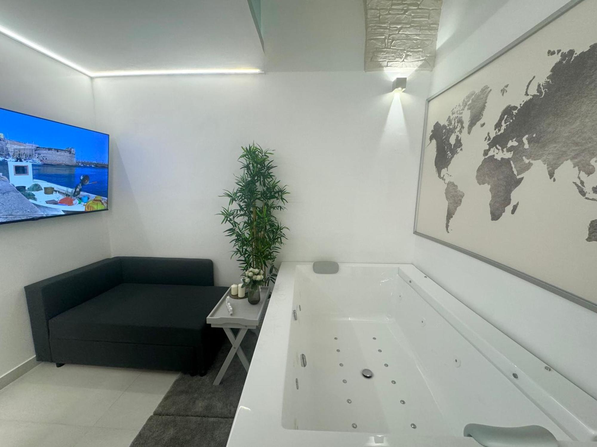 Acqua E Sale Bed & Breakfast Gallipoli Exterior photo